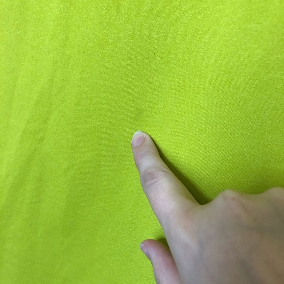 Neon Nike Dri-Fit size medium - Picture 5 of 6